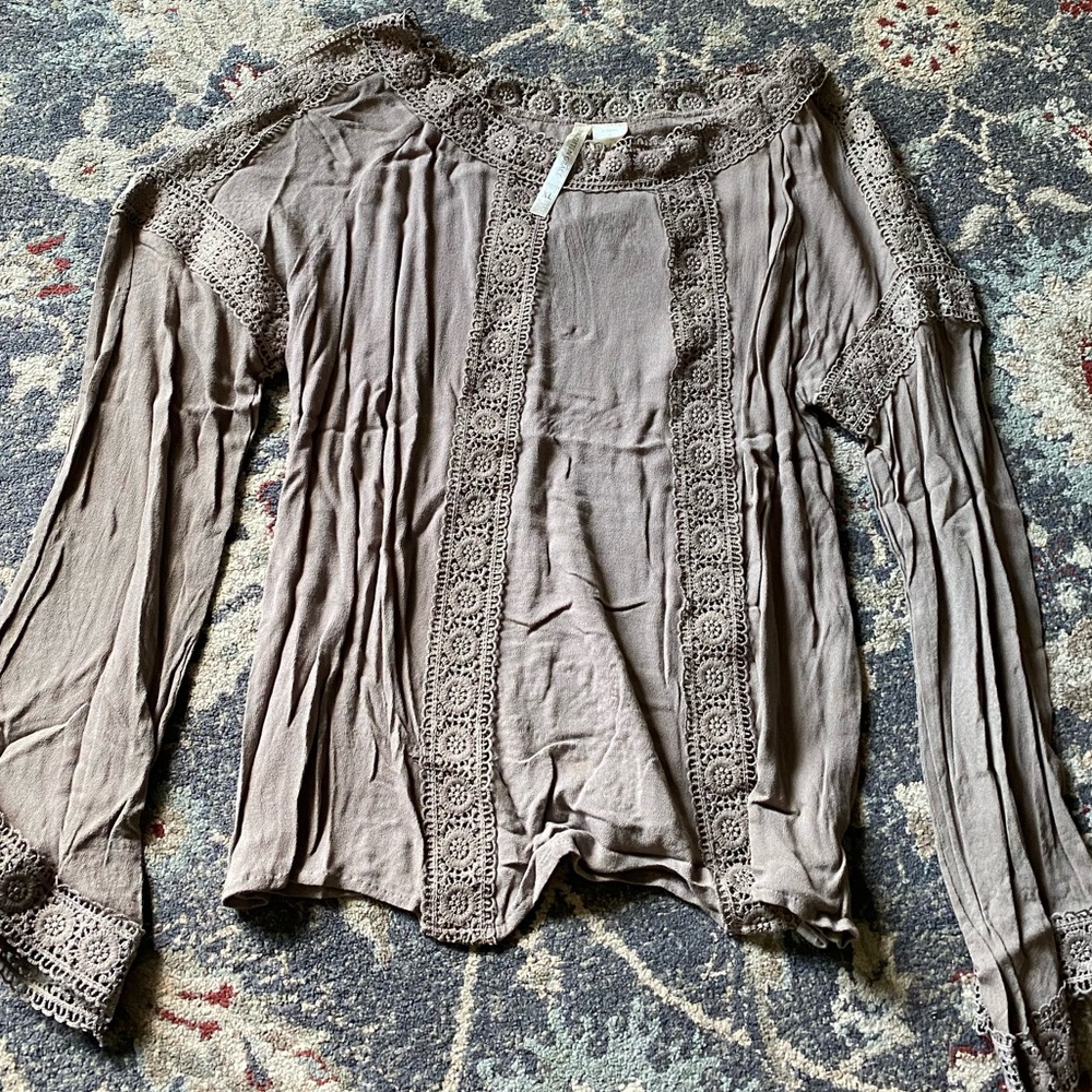 Light brown lace boho style flowy top
